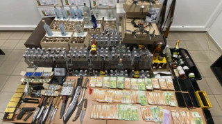 Θεσσαλονίκη: Εξαρθρώθηκε κύκλωμα που εισήγαγε από την Ουκρανία λαθραία ποτά και φυτοφάρμακα