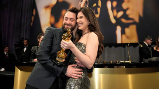 Ο Κίραν Κάλκιν και η σύζυγός του περιμένουν το τρίτο τους παιδί