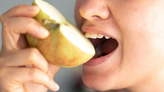 Νέα μελέτη: Τα φρούτα προστατεύουν τους πνεύμονες από την ατμοσφαιρική ρύπανση