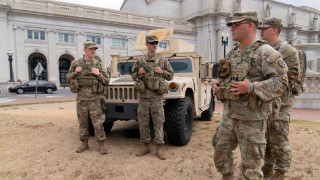 ΗΠΑ: «Η κυβέρνηση Τραμπ θέλει να στείλει Εθνοφρουρά και στο Σικάγο», καταγγέλλει ο κυβερνήτης