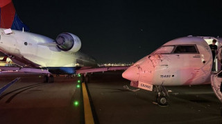 Σφοδρή σύγκρουση δύο αεροπλάνων στο αεροδρόμιο La Guardia της Νέας Υόρκης - Δείτε βίντεο