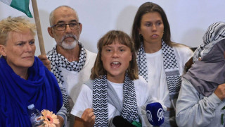 Γκρέτα Τούνμπεργκ στο «Ελ. Βενιζέλος»: Γίνεται γενοκτονία στη Γάζα - Ασκήθηκε βία σε βάρος μου