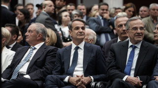 Η συνάντηση κορυφής Μητσοτάκη, Καραμανλή, Σαμαρά και οι «ανοιχτές πληγές»