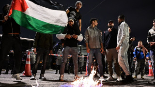 Ένταση στην Κηφισίας: Δακρυγόνα και κρότου λάμψης σε πορεία για την Παλαιστίνη