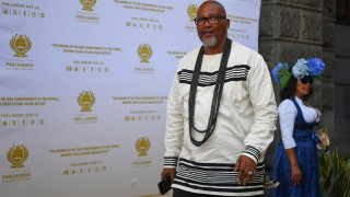 Στολίσκος για τη Γάζα: Ο εγγονός του Νέλσον Μαντέλα επέστρεψε στην πατρίδα του