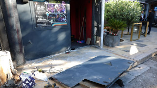 Έκρηξη στη ντισκοτέκ: «Κάποιος άφησε μία χάρτινη σακούλα στην είσοδο» λέει αυτόπτης μάρτυρας