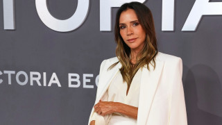 «Έκλαιγα κάθε μέρα»: Η Βικτόρια Μπέκαμ αποκαλύπτει τα σκοτεινά χρόνια της μόδας σε νέο ντοκιμαντέρ