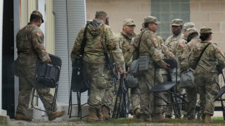 ΗΠΑ: Περίπου 500 μέλη της Εθνοφρουράς αναπτύχθηκαν στο Σικάγο