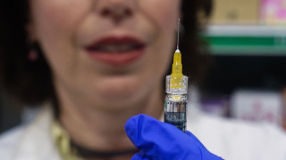 Αντιγριπικός εμβολιασμός: Έντονη κινητικότητα στα φαρμακεία - Το φθινόπωρο ήρθε στην ώρα του