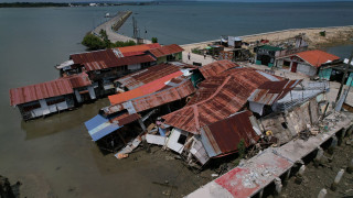 Ισχυρός σεισμός 7,4 Ρίχτερ στις Φιλιππίνες: Καμπανάκι για τσουνάμι τριών μέτρων - Δείτε βίντεο