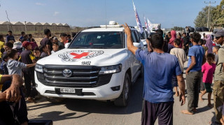 Η Χαμάς δηλώνει ότι θα παραδώσει σήμερα τη σορό ενός ομήρου που «βρέθηκε χθες»
