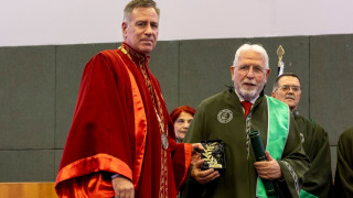 Επίτιμος Διδάκτωρ Διεθνούς Πανεπιστημίου Ελλάδος, ο πρόεδρος του Ιατρικού Αθηνών, Γ. Αποστολόπουλος