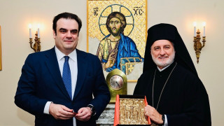 Συνάντηση Πιερρακάκη με τον Αρχιεπίσκοπο Αμερικής - Στο επίκεντρο τα ζητήματα της Ομογένειας