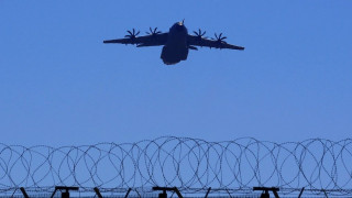 Βρετανία: Οι ένοπλες δυνάμεις θα μπορούν να καταρρίπτουν drones που απειλούν βάσεις τους