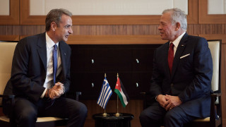 Μητσοτάκης σε βασιλιά της Ιορδανίας: Η Ελλάδα έτοιμη να συνδράμει στην ανοικοδόμηση της Γάζας