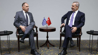 «Θέματα κυριαρχίας είναι εκτός συζήτησης»: Σαφές μήνυμα Γεραπετρίτη στη συνάντηση με Φιντάν