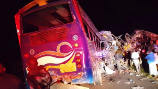 Σύγκρουση λεωφορείων στην Ουγκάντα: Αναθεωρημένος απολογισμός - Πάνω από 40 νεκροί