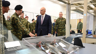 Δένδιας για παραγωγή drones: Έχουμε δυνατότητα παραγωγής άνω των 1.000 ετησίως