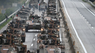 Θεσσαλονίκη: Εντυπωσιακές εικόνες από την πρόβα για την παρέλαση της 28ης Οκτωβρίου