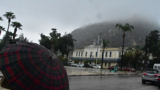 Καιρός σήμερα: Κακοκαιρία «εξπρές» με καταιγίδες σε Ήπειρο και Μακεδονία - Επιμένει η ζέστη