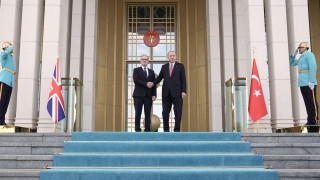 Συνάντηση Ερντογάν - Στάρμερ: Υπέγραψαν συμφωνία πάνω από 10 δισ. για την αγορά Eurofighter