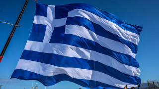 Σημαία 1.440 τετραγωνικών μέτρων υψώθηκε στο Ηράκλειο Κρήτης