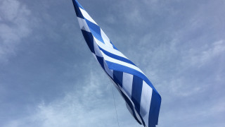 Γαύδος: Χωρίς μαθητές η παρέλαση για την 28η Οκτωβρίου - Κάτοικοι κράτησαν τη σημαία