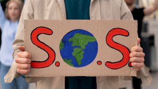 Δραματικές οι προβλέψεις για την κλιματική κρίση: Κατά 23% έχουν αυξηθεί οι θάνατοι από τη ζέστη