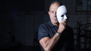 Φωκάς Ευαγγελινός: «Μόνο η αγάπη μου γι’ αυτό που κάνω με τροφοδοτεί όλα αυτά τα χρόνια»