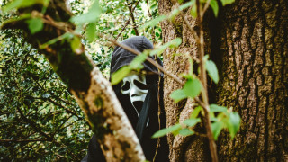 Κυκλοφόρησε το πρώτο τρέιλερ του «Scream 7» με την Νεβ Κάμπελ