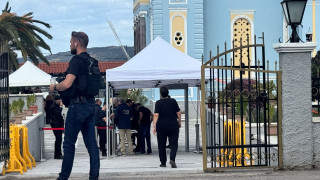 Βορίζια: Σε κλίμα οδύνης η κηδεία της 56χρονης - «Όσο το αίμα κυλά, ο τόπος μας μαυρίζει»