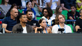 Hellenic Championship ATP 250: Στέφανος Τσιτσιπάς και Εμμανουήλ Καραλής παρακολουθούν μαζί Τζόκοβιτς