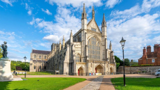 Το νέο ταξιδιωτικό trend δεν είναι η Ρώμη αλλά..το Γουίντσεστερ: H άνοδος του «under-tourism»