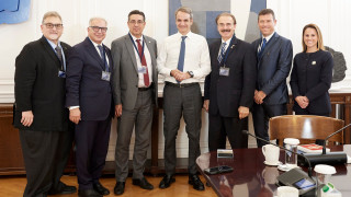 Συνάντηση Μητσοτάκη με αντιπροσωπεία της ομογενειακής οργάνωσης AHEPA