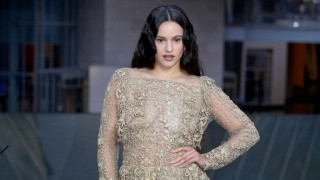 Η Rosalía επιστρέφει με το «Lux»: Ένας δίσκος-ορόσημο για τη νέα εποχή της pop