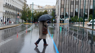 Η κακοκαιρία Byron χτυπά τη χώρα με καταιγίδες, χαλάζι, χιόνια - 9 περιοχές στο κόκκινο για 72 ώρες