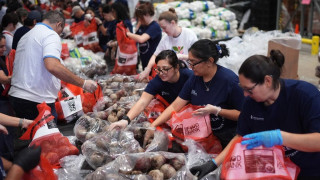 ΗΠΑ: Διακοπή όλων των επιδομάτων σίτισης διέταξε η κυβέρνηση - Χιλιάδες ακυρώσεις πτήσεων καθημερινά