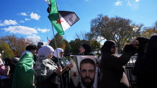 ΗΠΑ: Σε εξέλιξη η συνάντηση Τραμπ με τον Σύρο πρόεδρο στον Λευκό Οίκο