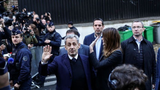 Αφέθηκε ελεύθερος ο Σαρκοζί μετά από 20 ημέρες στη φυλακή