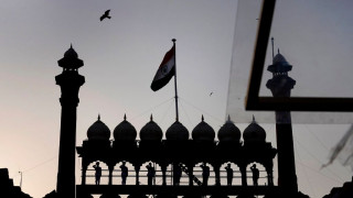 Ινδία: Έκρηξη κοντά στο Κόκκινο Φρούριο στο Νέο Δελχί - Νεκροί και τραυματίες