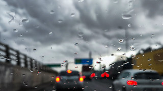 Κακοκαιρία: Ποτάμια οι δρόμοι στην Αττική - Μποτιλιάρισμα σε Κηφισό, Κηφισίας, Αλεξάνδρας και κέντρο