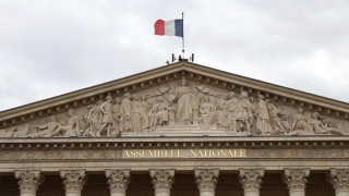 Μία ανάσα πριν την υιοθέτηση του προϋπολογισμού η Γαλλία - Καθοριστικός ο ρόλος των Σοσιαλιστών