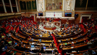 «Παγώνουν» μέχρι το 2027 οι αλλαγές στο συνταξιοδοτικό με απόφαση της γαλλικής Εθνοσυνέλευσης