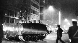 Οι μελωδίες της εξέγερσης: 10 τραγούδια που κράτησαν ζωντανό το Πολυτεχνείο