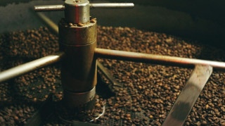 ΟΗΕ: «Ράλι» στις παγκόσμιες δαπάνες για εισαγωγές τροφίμων με «οδηγούς» καφέ και κακάο