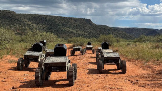 FireAnt: Τα μικρά πολεμικά ρομπότ που συνεργάζονται και εξουδετερώνουν τανκς