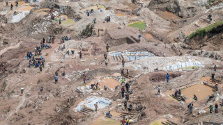 Τραγικό δυστύχημα σε ορυχείο στο Κονγκό με τουλάχιστον 32 νεκρούς - Συγκλονιστικές εικόνες