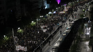 Πολυτεχνείο: Ειρηνική πορεία με μαζική συμμετοχή - 13 συλλήψεις στην Αθήνα