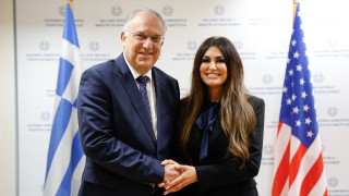 Συνάντηση Θεοδωρικάκου – Γκίλφοϊλ: Το λιμάνι της Ελευσίνας κέντρο για ενέργεια, εμπόριο και άμυνα