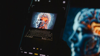 Όταν οι νεκροί σταρ ξαναζούν με AI: Τι μέλλει γενέσθαι με τα «αστέρια» του κινηματογράφου;